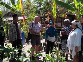 KWT Sri Rejeki Dikunjungi Wisman Belanda