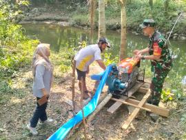 Poktan Morojodo Padukuhan Grogol Terima Bantuan Pompa Air