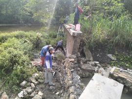 Perbaikan Bendungan Sungai Prambutan Yang Pecah